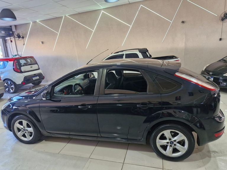 Ford Focus 2.0 16V/SE/SE Plus Flex 5p Aut.