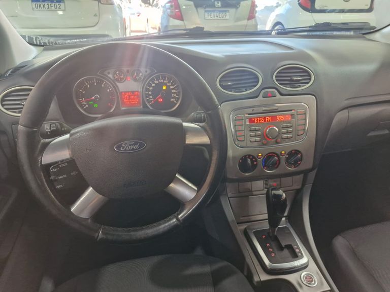 Ford Focus 2.0 16V/SE/SE Plus Flex 5p Aut.