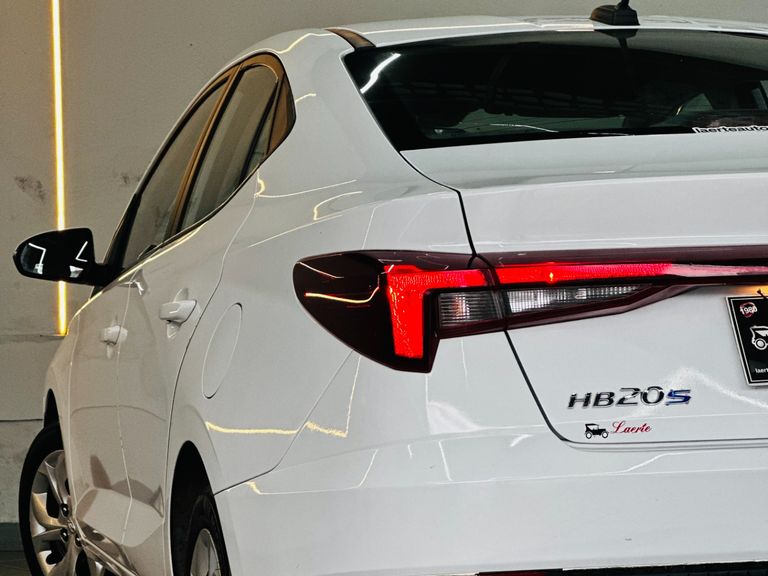 Hyundai HB20S Comfort Plus 1.0 Flex 12V Mec.