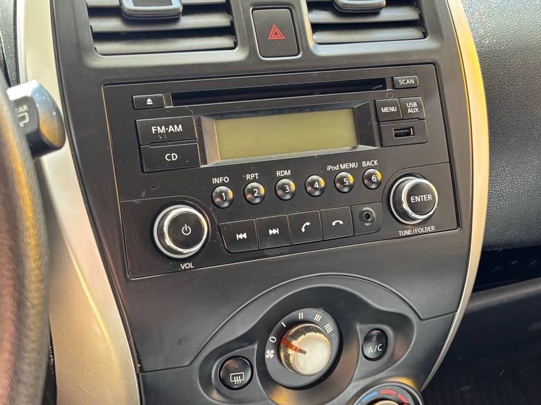 Nissan MARCH SV 1.6 16V FlexStart 5p Mec.