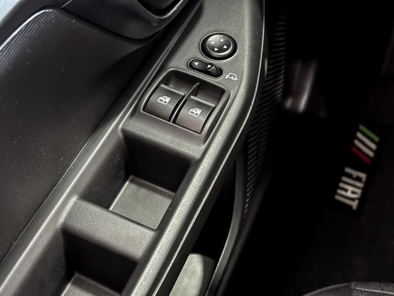 Fiat Strada Freedom 1.3 Flex 8V  CS Plus