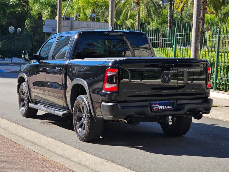 RAM 1500 REBEL 5.7 HEMI CD V8 4x4 Aut.