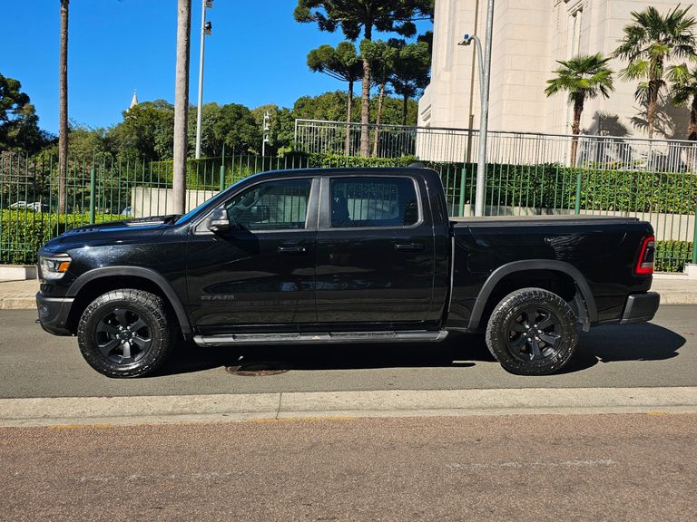 RAM 1500 REBEL 5.7 HEMI CD V8 4x4 Aut.