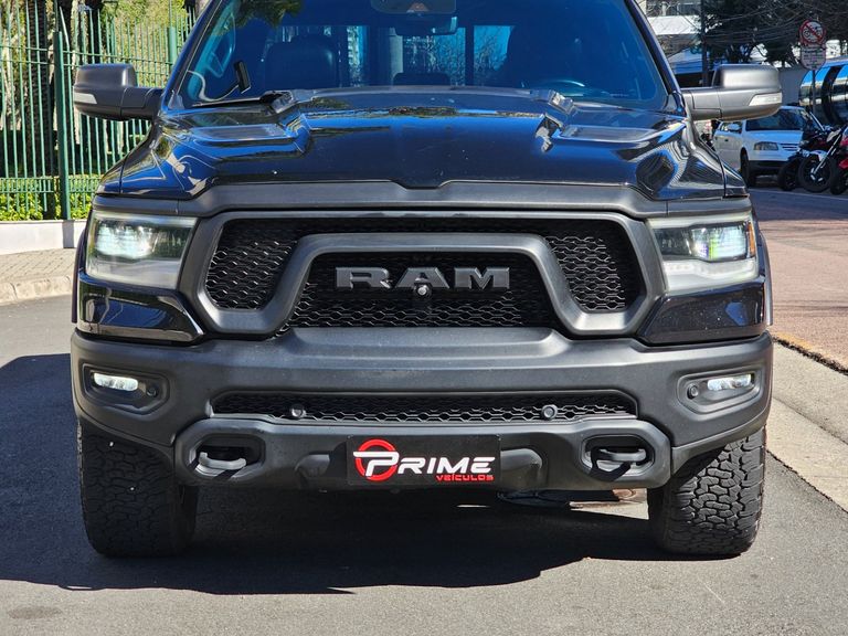 RAM 1500 REBEL 5.7 HEMI CD V8 4x4 Aut.