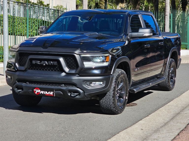 RAM 1500 REBEL 5.7 HEMI CD V8 4x4 Aut.