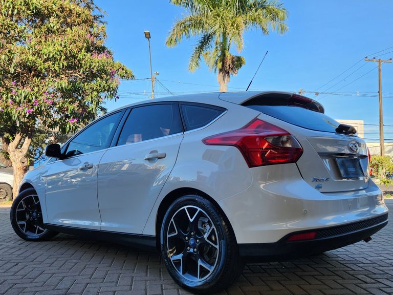 Ford Focus TITA/TITA Plus 2.0  Flex 5p Aut.
