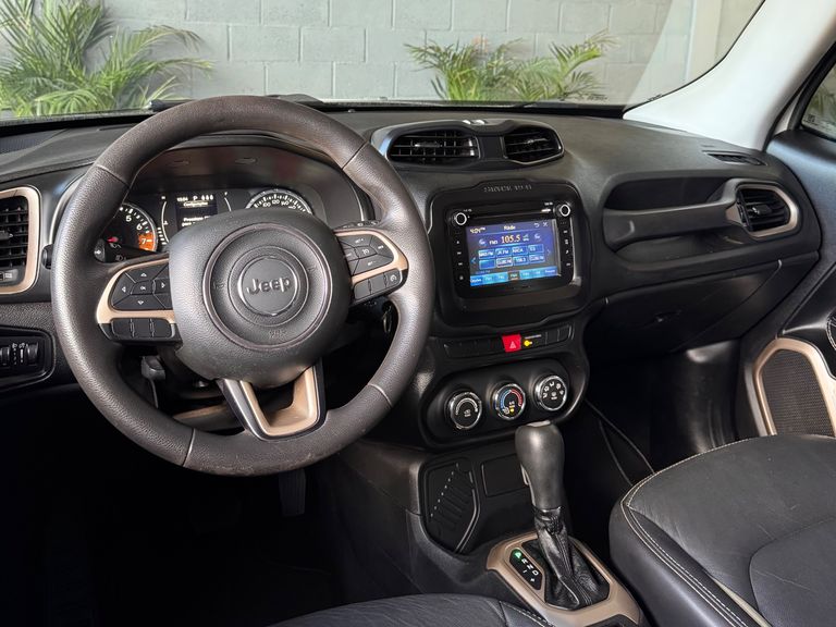 Jeep Renegade 1.8 4x2 Flex 16V Aut.