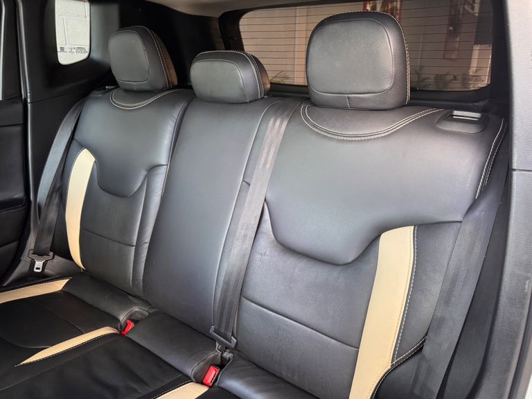 Jeep Renegade 1.8 4x2 Flex 16V Aut.