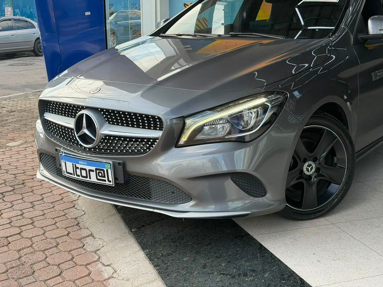Mercedes CLA-180 1.6 16V 122cv Aut.