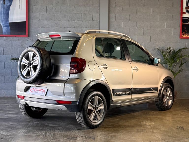 VolksWagen CROSSFOX 1.6 Mi Total Flex 8V 5p