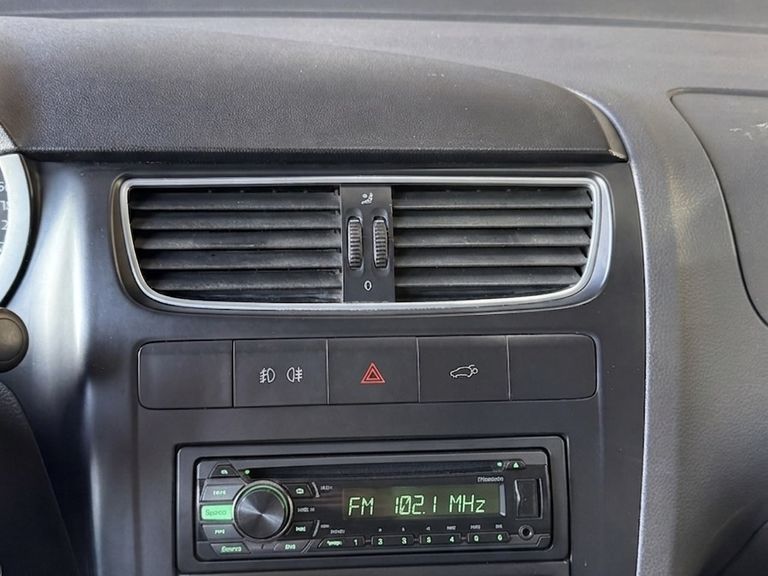 VolksWagen CROSSFOX 1.6 Mi Total Flex 8V 5p