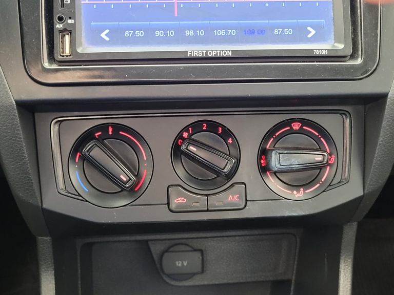 VolksWagen VOYAGE 1.6 MSI Flex 16V 4p Aut.
