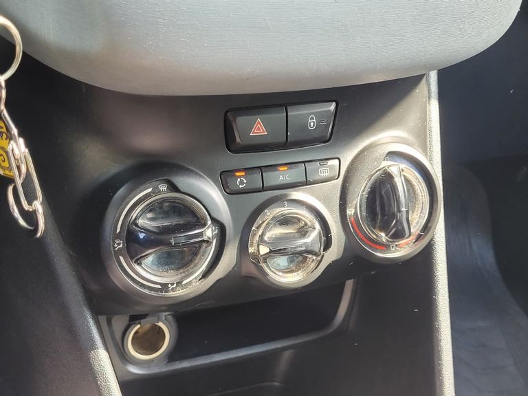 Peugeot 208 Active/Active Pack 1.5 Flex 8V 5p