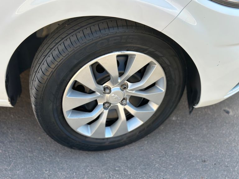 Chevrolet ONIX HATCH LT 1.4 8V FlexPower 5p Mec.