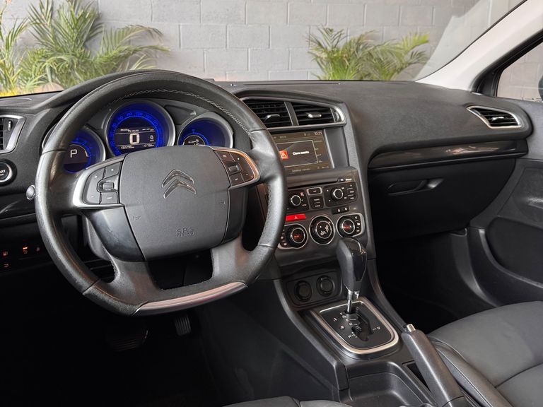Citroën C4 LOUNGE Exclusive 1.6 Turbo Flex Aut.