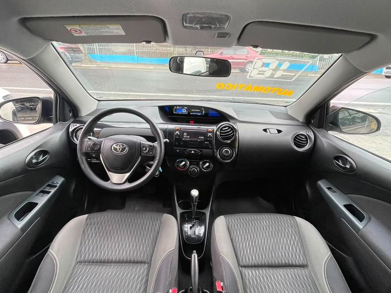 Toyota ETIOS XS Sedan 1.5 Flex 16V 4p Aut.