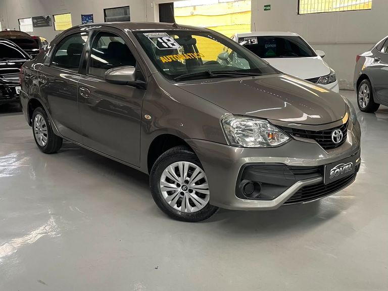 Toyota ETIOS XS Sedan 1.5 Flex 16V 4p Aut.