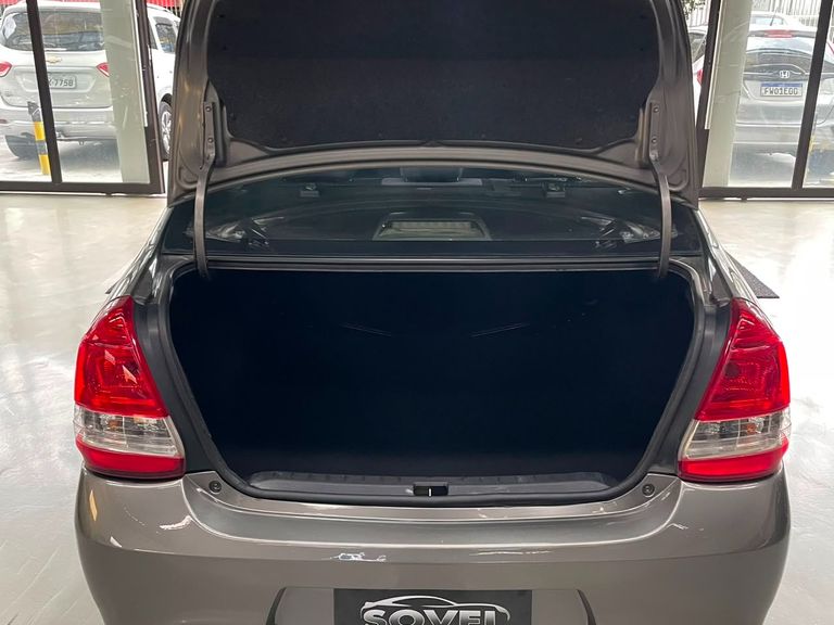 Toyota ETIOS XS Sedan 1.5 Flex 16V 4p Aut.