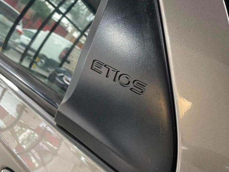 Toyota ETIOS XS Sedan 1.5 Flex 16V 4p Aut.