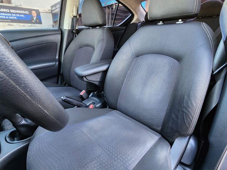 Nissan VERSA SV 1.6 16V Flex Fuel 4p Mec.