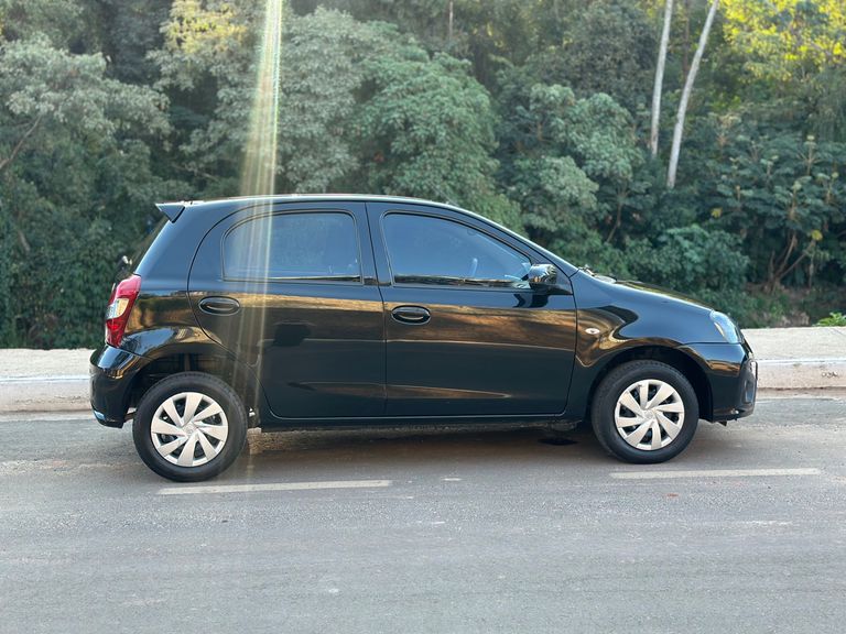 Toyota ETIOS X 1.3 Flex 16V 5p Mec.