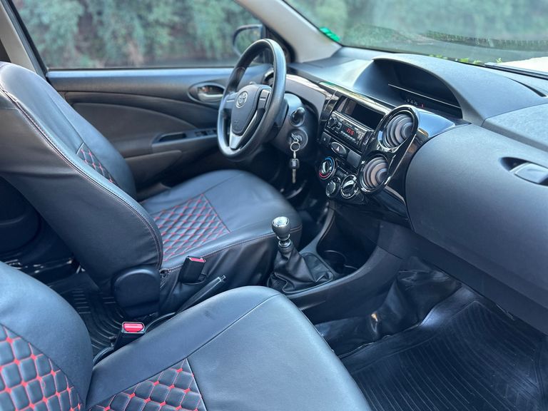 Toyota ETIOS X 1.3 Flex 16V 5p Mec.