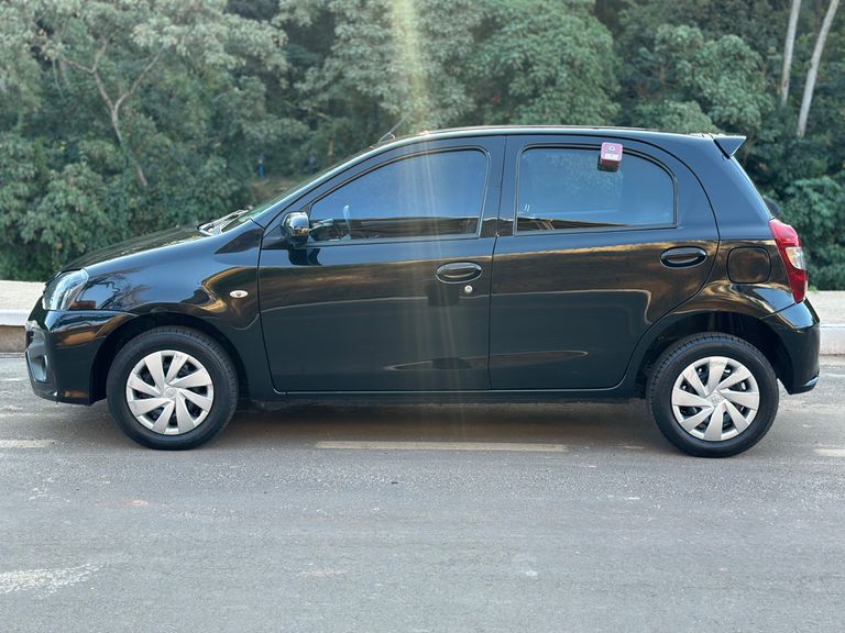 Toyota ETIOS X 1.3 Flex 16V 5p Mec.