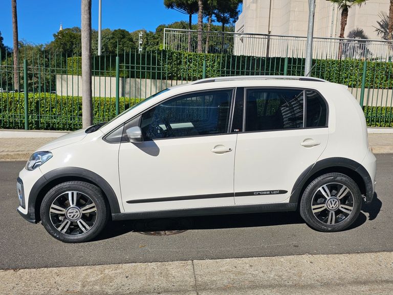 VolksWagen up! cross 1.0 TSI Total Flex 12V 5p