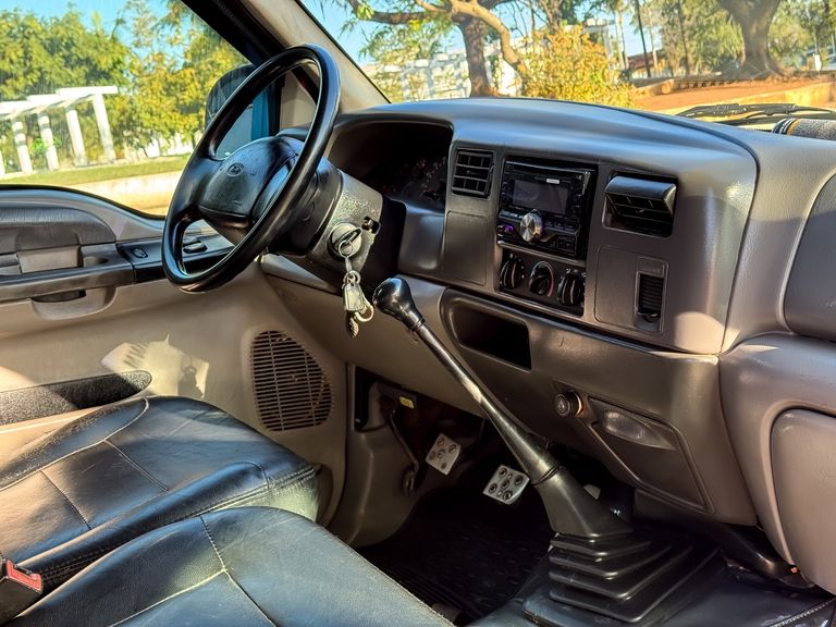 Ford F-250 XLT 4.2 TB Diesel