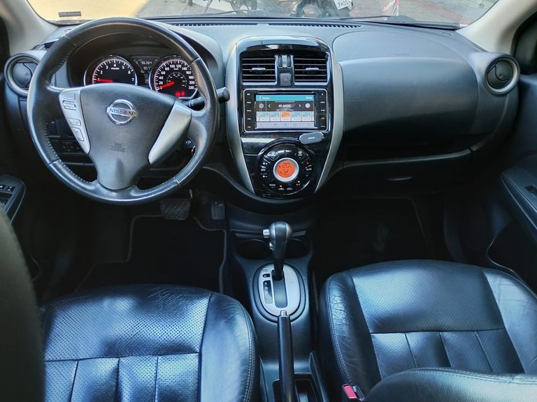 Nissan VERSA UNIQUE 1.6 16V FlexStart 4p Aut.