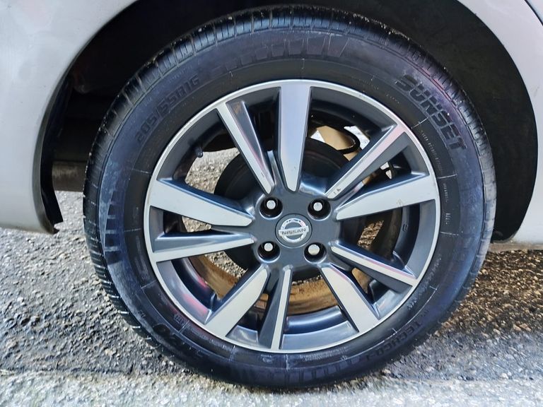 Nissan VERSA UNIQUE 1.6 16V FlexStart 4p Aut.