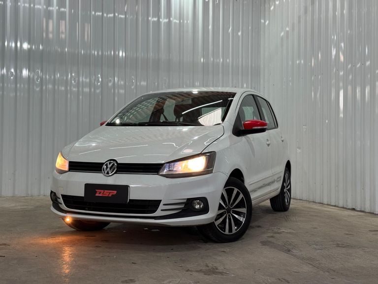 VolksWagen Fox Connect 1.6 Flex 8V 5p