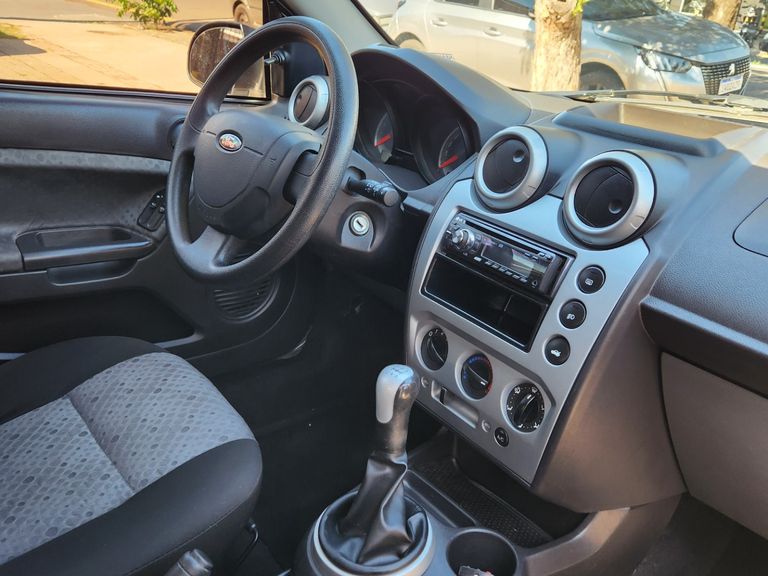 Ford Fiesta 1.6 16V Flex Mec. 5p