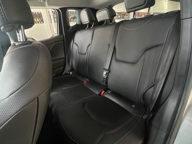 Jeep Renegade Long. T270 1.3 TB 4x2 Flex Aut.