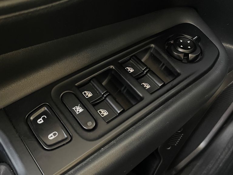 Jeep Renegade Long. T270 1.3 TB 4x2 Flex Aut.