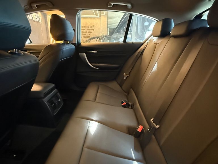 BMW 120i Active Flex