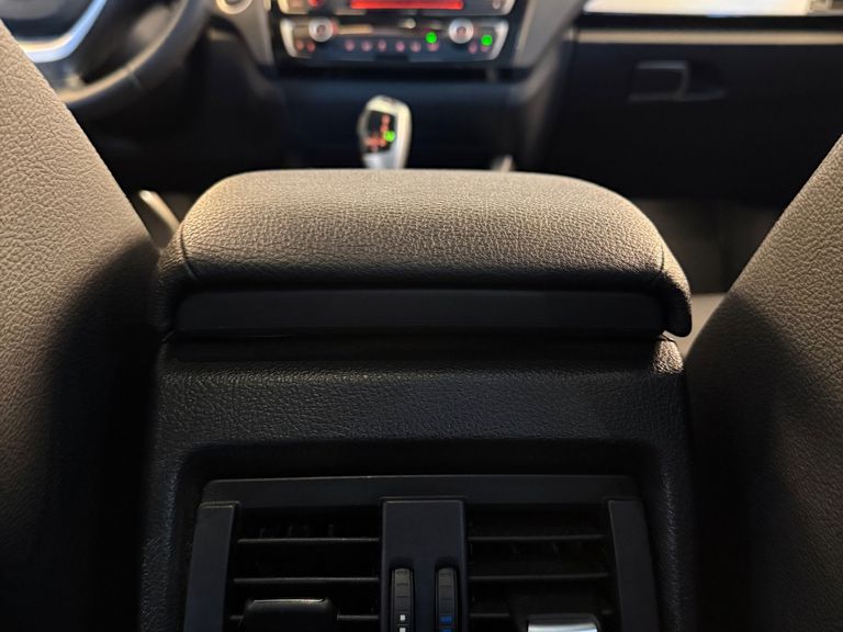 BMW 120i Active Flex