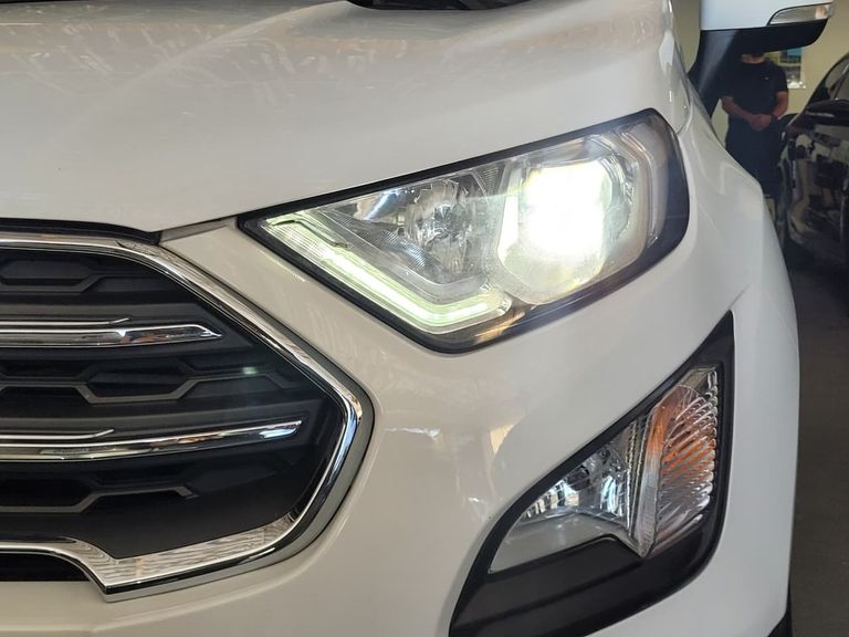Ford EcoSport TITANIUM 1.5 12V Flex 5p Aut.