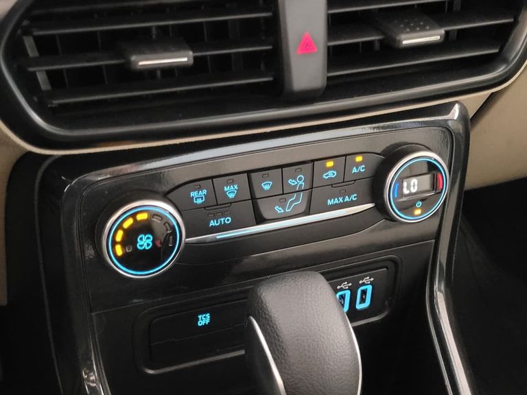 Ford EcoSport TITANIUM 1.5 12V Flex 5p Aut.