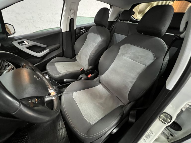 Peugeot 208 Active/Active Pack 1.5 Flex 8V 5p
