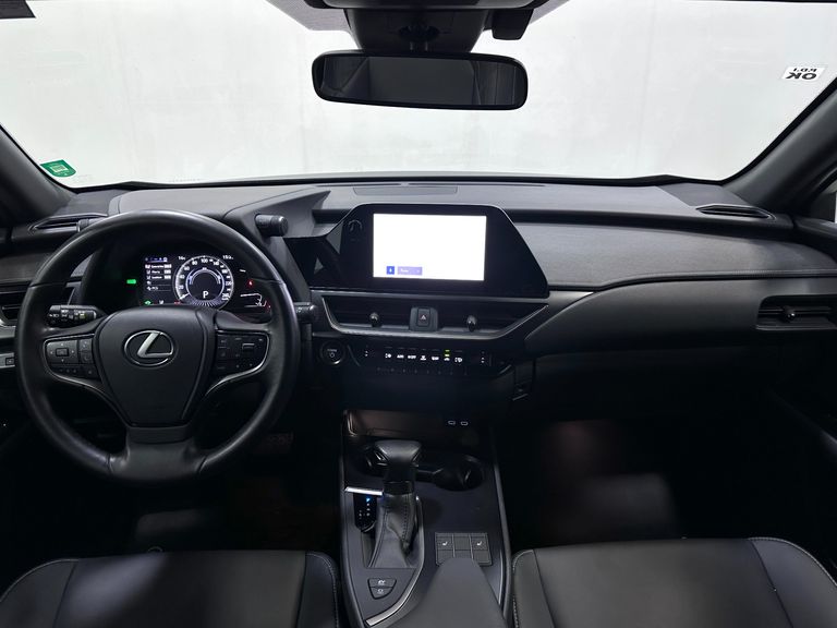 Lexus UX-250h Dynamic 2.0 16V Aut. (Híbrido)