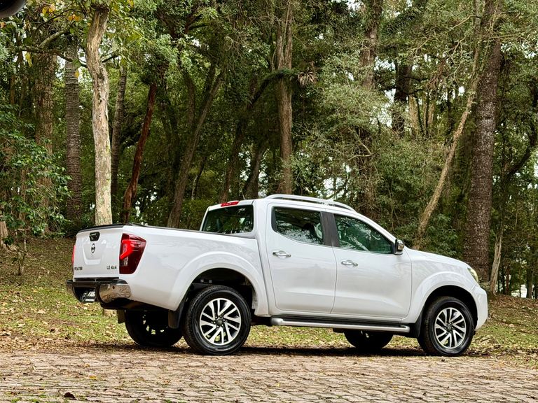 Nissan Frontier LE CD 4x4 2.3 Bi-TB Diesel Aut.