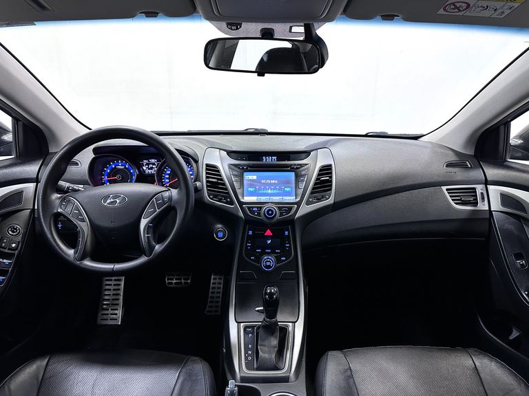 Hyundai Elantra GLS 2.0 16V Flex Aut.