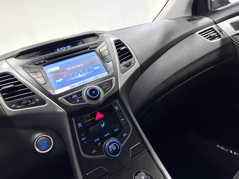 Hyundai Elantra GLS 2.0 16V Flex Aut.