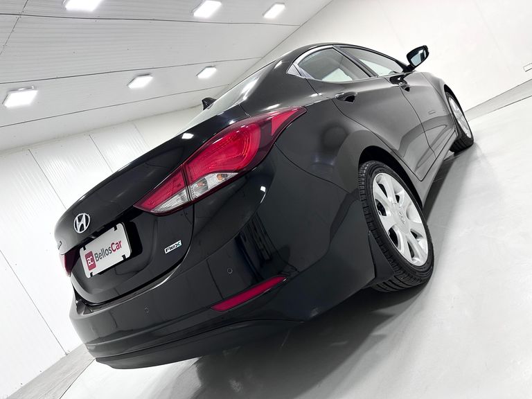 Hyundai Elantra GLS 2.0 16V Flex Aut.