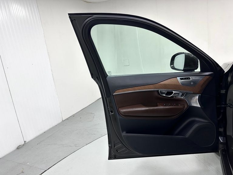 Volvo XC 90 T-6 INSCRIPTION 2.0 320CV 5p