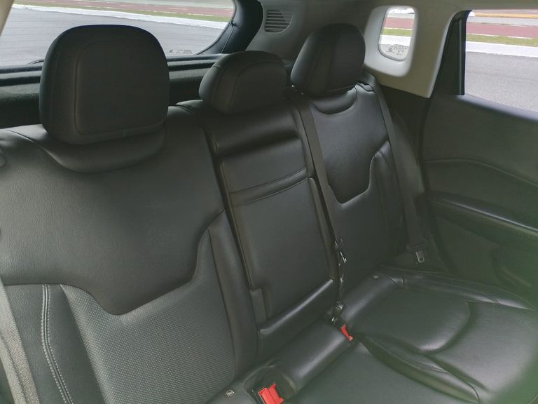 Jeep COMPASS LONGITUDE 2.0 4x2 Flex 16V Aut.