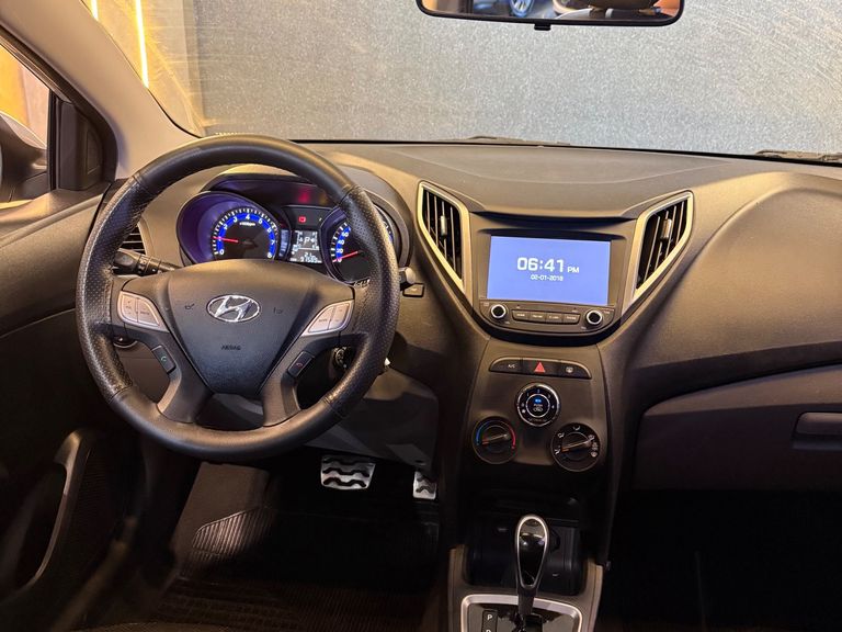 Hyundai HB20X Premium 1.6 Flex 16V Aut.