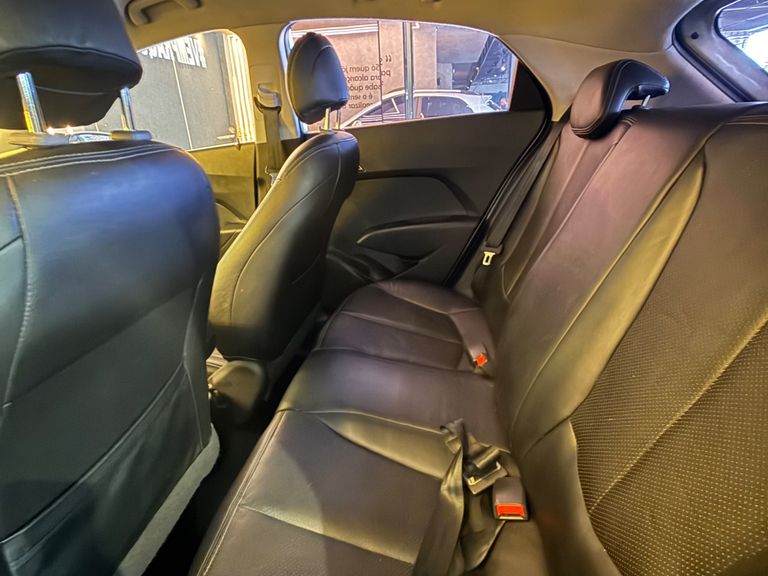 Hyundai HB20X Premium 1.6 Flex 16V Aut.