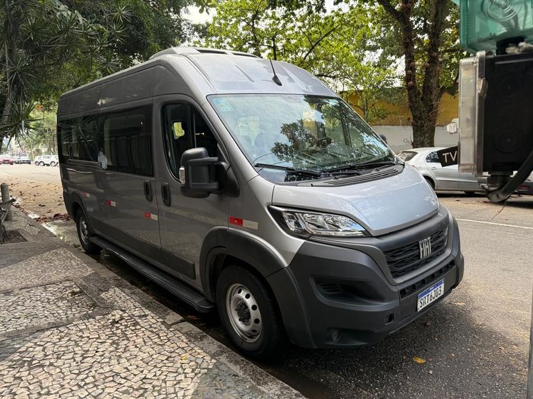 Fiat Ducato Minibus 2.2 Exec. 17L Diesel (E6)